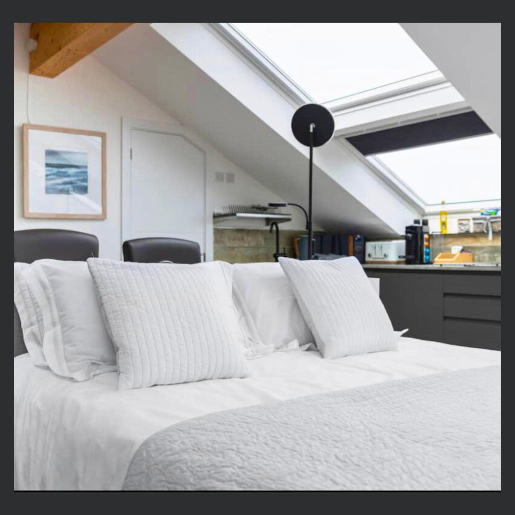 Uno St Ives - Luxury Serviced Accommodation 객실 사진